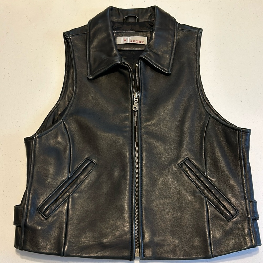 LT Sport Black Leather Vest, Size 6